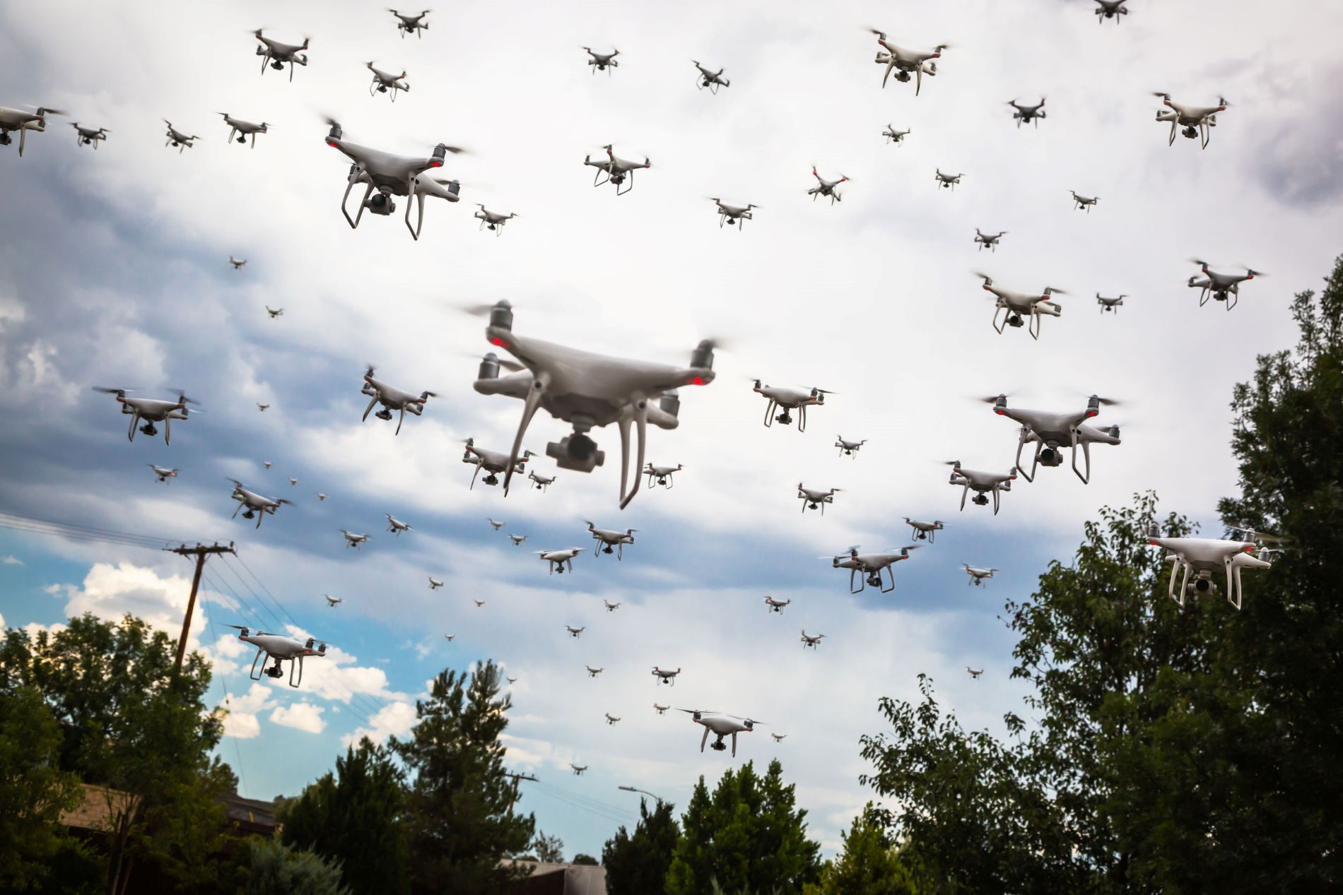 ΜΕ DRONES ΥΨΗΛΗΣ ΤΕΧΝΟΛΟΓΙΑΣ Η ΕΠΙΤΗΡΗΣΗ ΤΟΥ ΦΑΣΜΑΤΟΣ ΣΥΧΝΟΤΗΤΩΝ