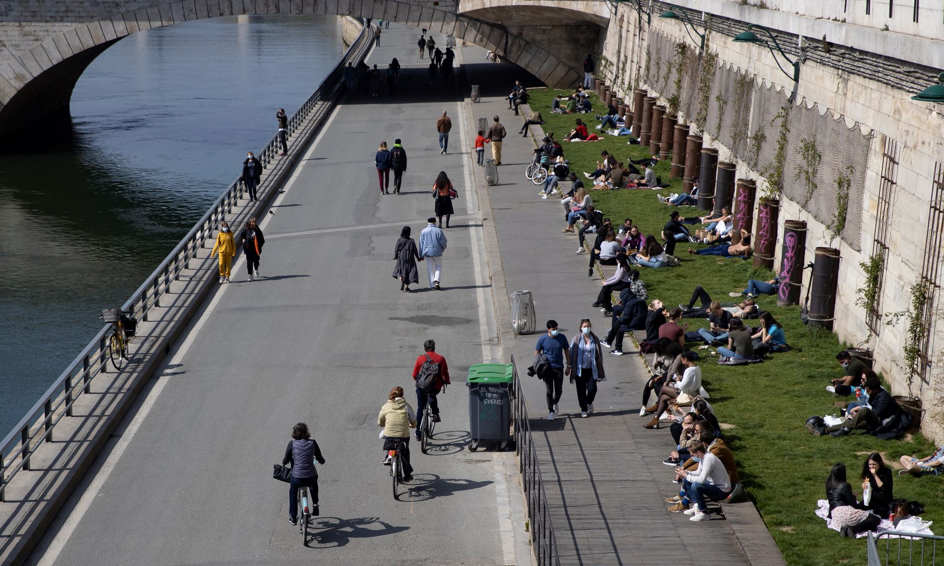 ΕΕ: Διχασμός ως προς τη συνέχιση της υποστήριξης στην Ουκρανία