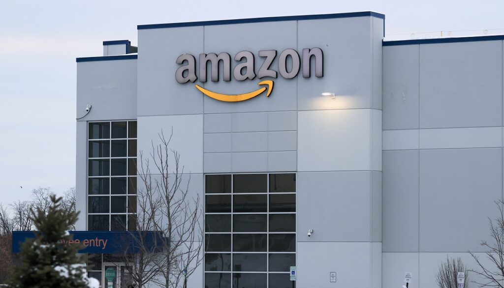 Όταν η Amazon συναντά την ΜΙ6 της βρετανικής αντικατασκοπείας