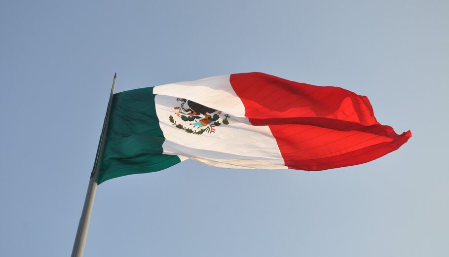 Στις κάλπες οι Μεξικανοί για τις ενδιάμεσες εκλογές- δημοψήφισμα