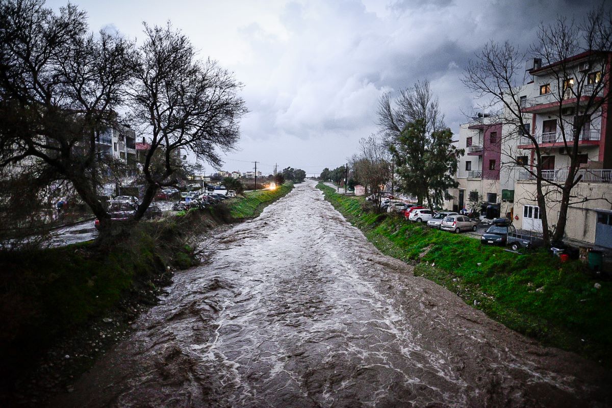 Θεσσαλονίκη: Νεκρός άνδρας από την κακοκαιρία – Τον παρέσυρε ρέμα