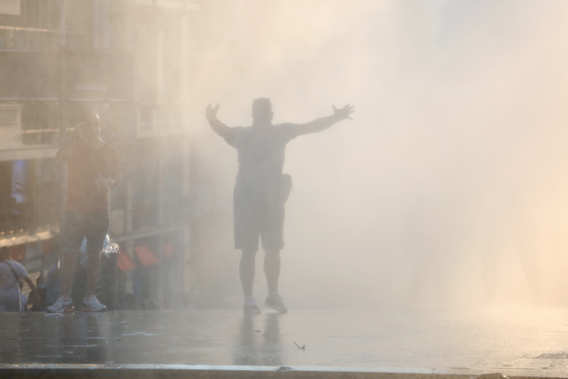 Επεισόδια σε συγκέντρωση αρνητών του εμβολίου στο Σύνταγμα