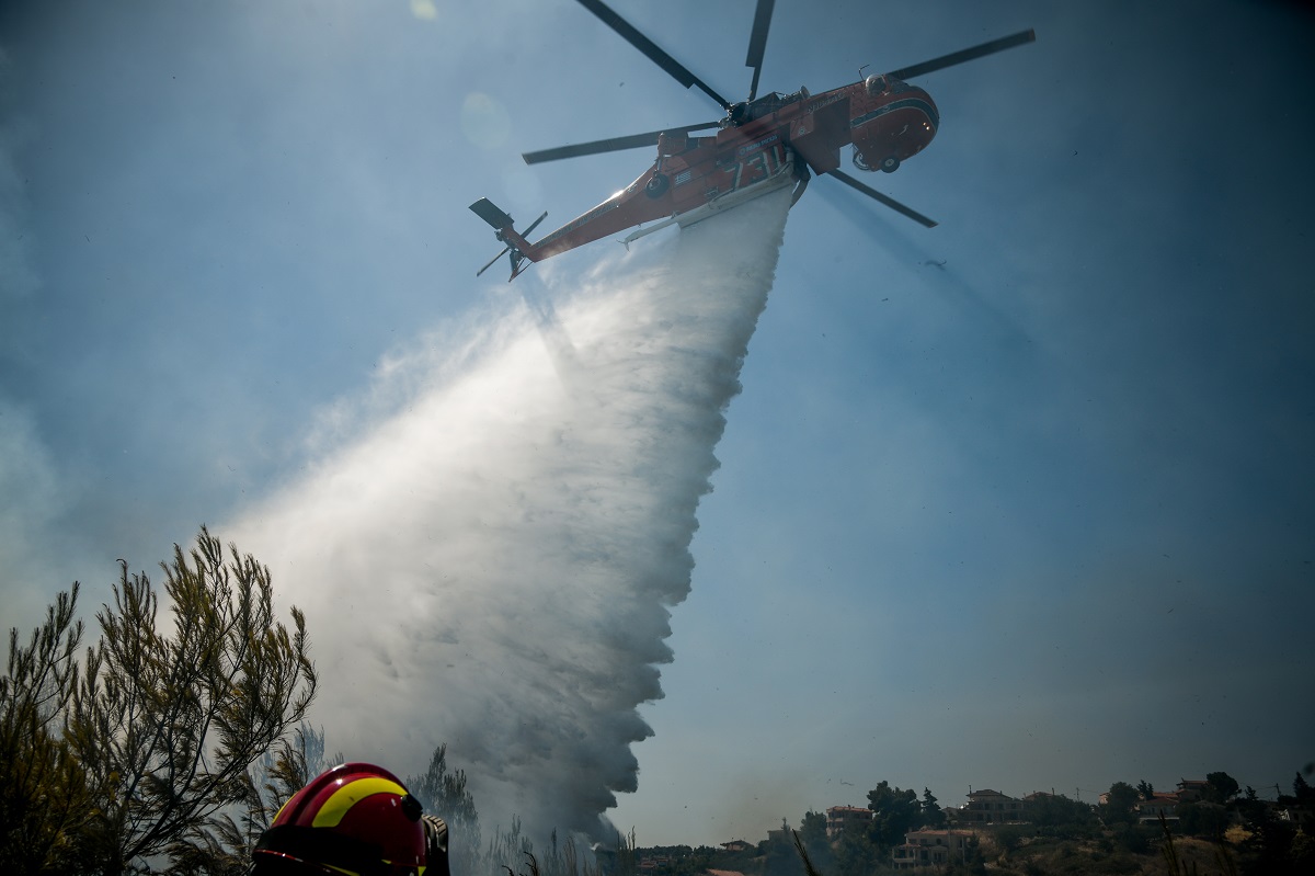 Φωτιά στην Εύβοια: Μήνυμα από το 112 για εντολή εκκένωσης οικισμού