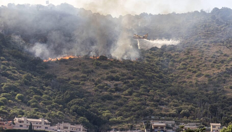 Πυρκαγία στην Ιταλία ©EPA/MASSIMO PERCOSSI
