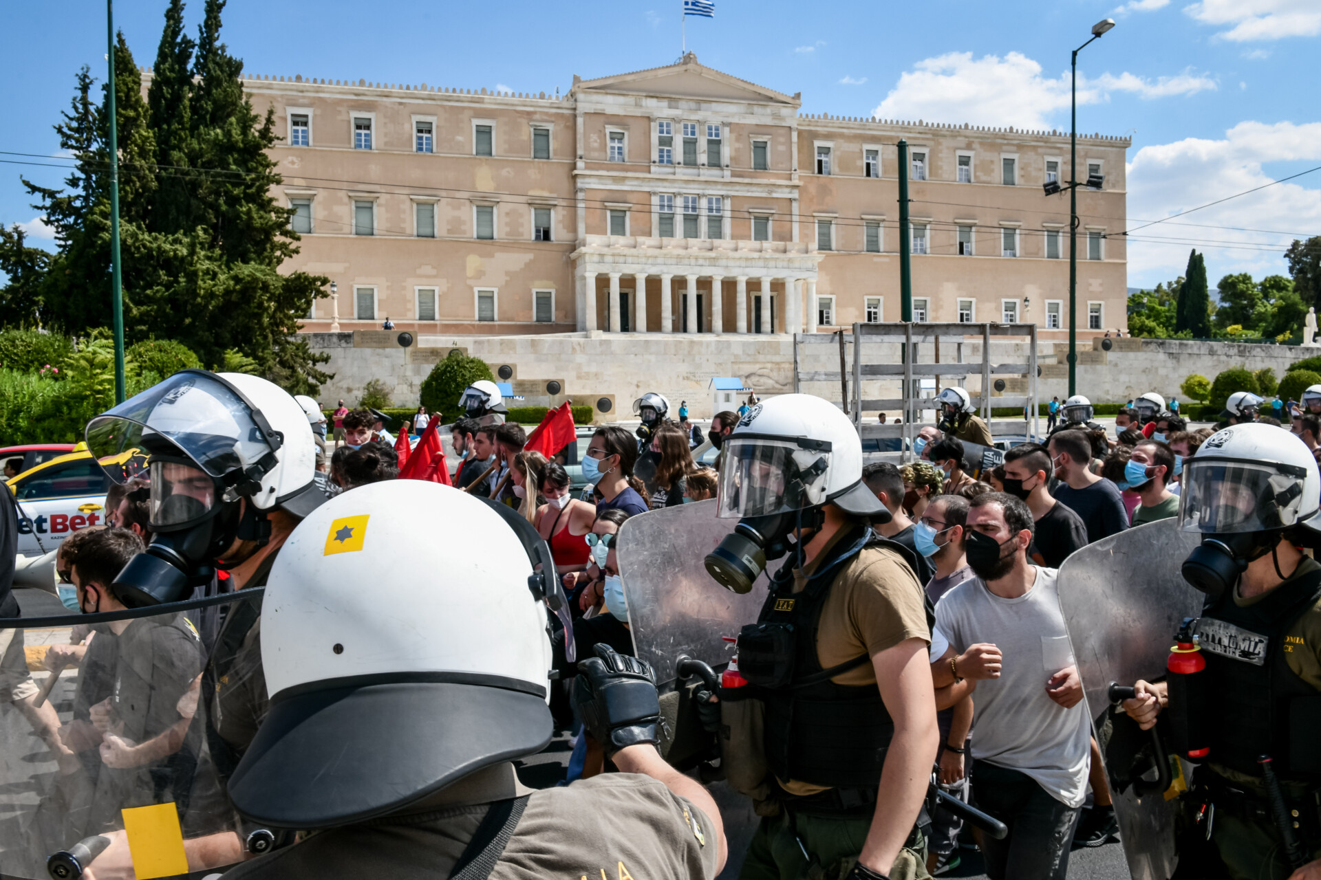 Ένταση σε συγκεντρώσεις σε Μεταξουργείο και Σταδίου