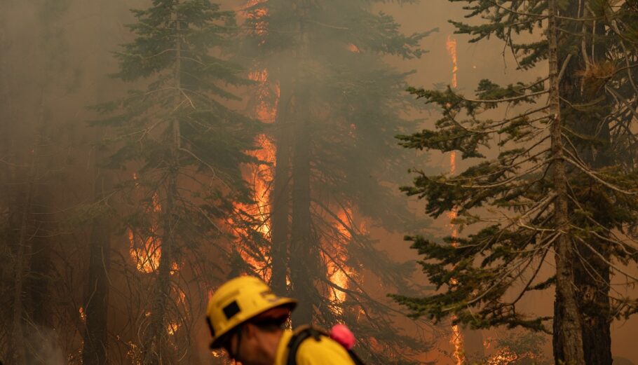 Φωτιά στην Καλιφόρνια ©EPA/CHRISTIAN MONTERROSA