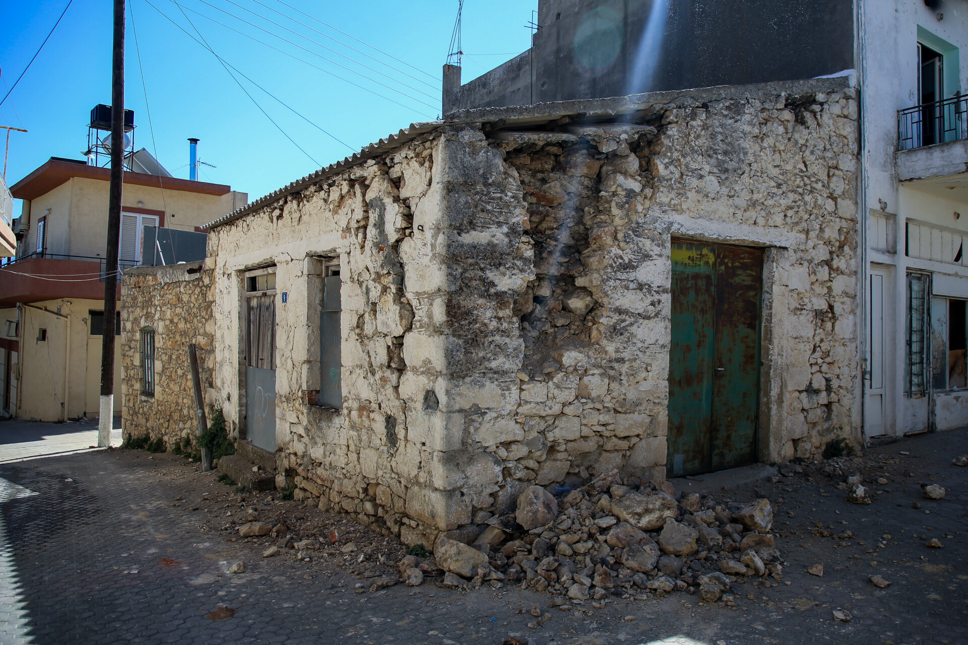 Καταστροφές λόγω του σεισμού ©ΣΤΕΦΑΝΟΣ ΡΑΠΑΝΗΣ/ EUROKINISSI