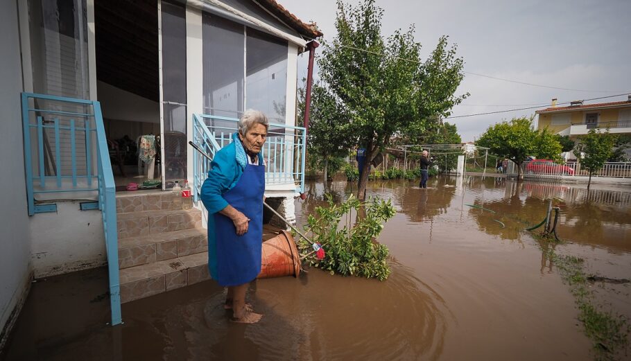 Πλημμύρες και καταστροφές από την έντονη βροχόπτωση στις πυρόπληκτες περιοχές της Β.Εύβοιας, στιγμιότυπα από την Αγία Άννα © ΘΟΔΩΡΗΣ ΝΙΚΟΛΑΟΥ/ EUROKINISSI