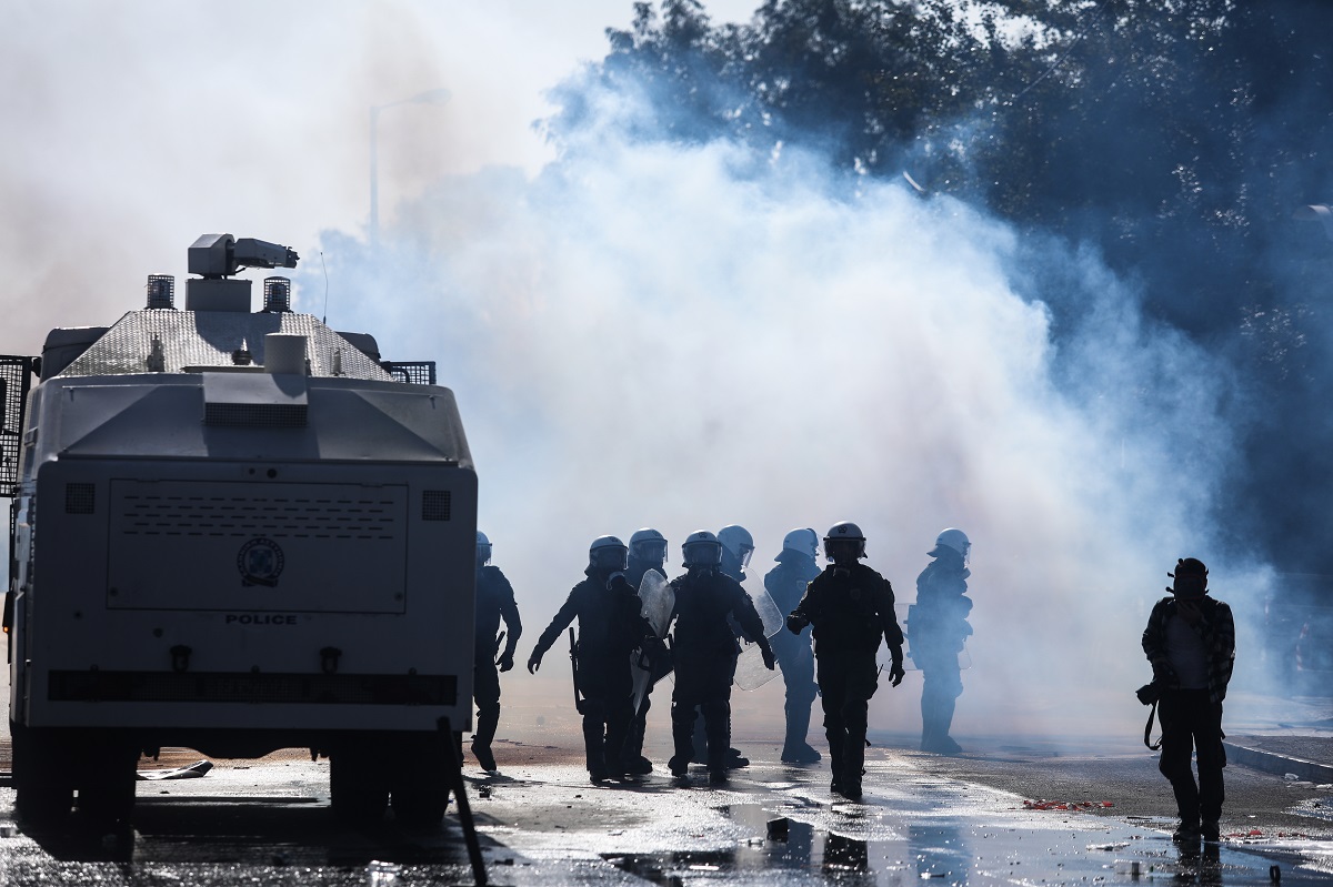 Επεισόδια στη συγκέντρωση διαμαρτυρίας πυροσβεστών στην Κηφισίας