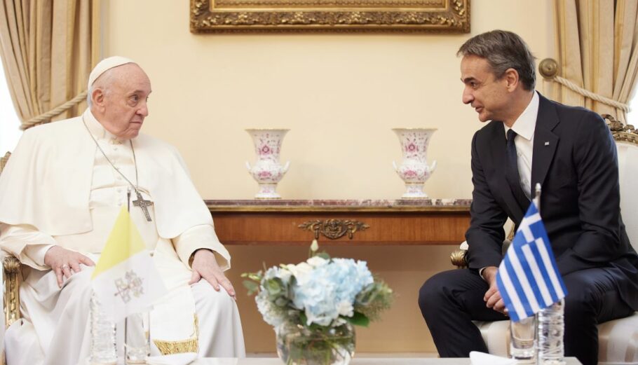 Συνάντηση Κυριάκου Μητσοτάκης με τον Πάπα Φραγκίσκο © Eurokinissi