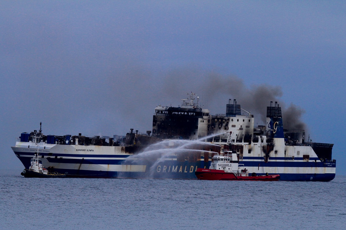 Φωτιά στο Euroferry Olympia © EUROKNISSI