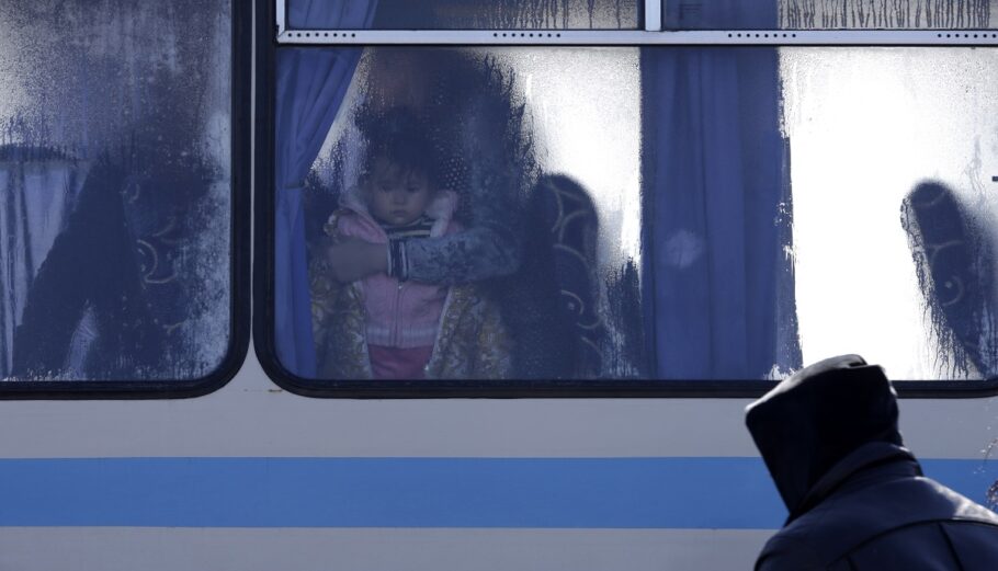 Ουκρανοί πρόσφυγες © EPA/AMEL PAIN