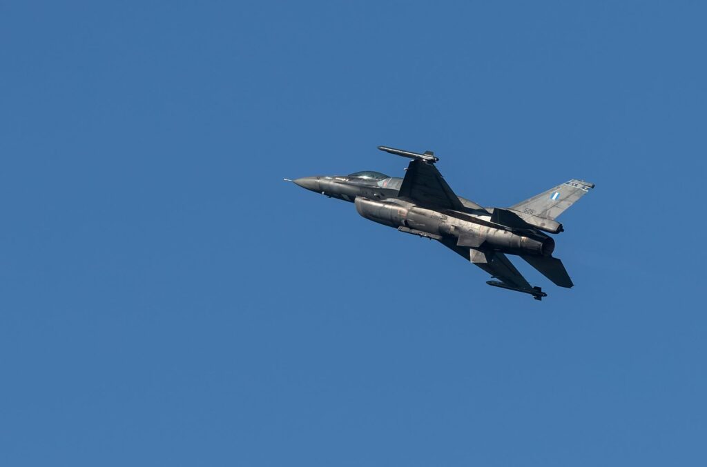 Υπερπτήσεις τουρκικών F-16 πάνω από την Παναγιά και τις Οινούσσες