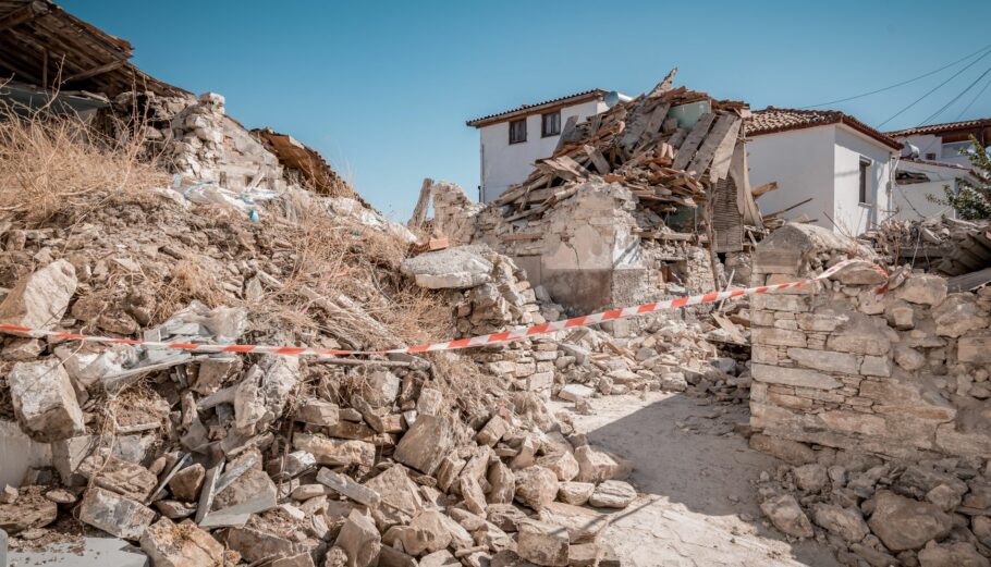 Στιγμιότυπο από τον σεισμό στη Σάμο ©Eurokinissi