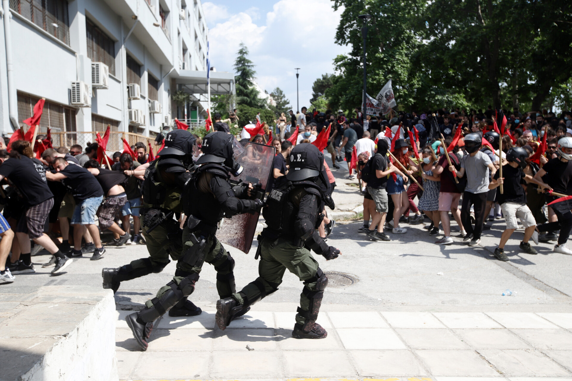 Θεσσαλονίκη: Δύο συλλήψεις για τα επεισόδια στο ΑΠΘ