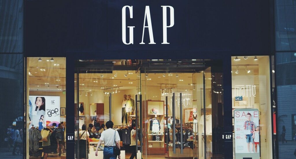 Gap: Πτώση εσόδων στα 3,55 δισ. δολάρια