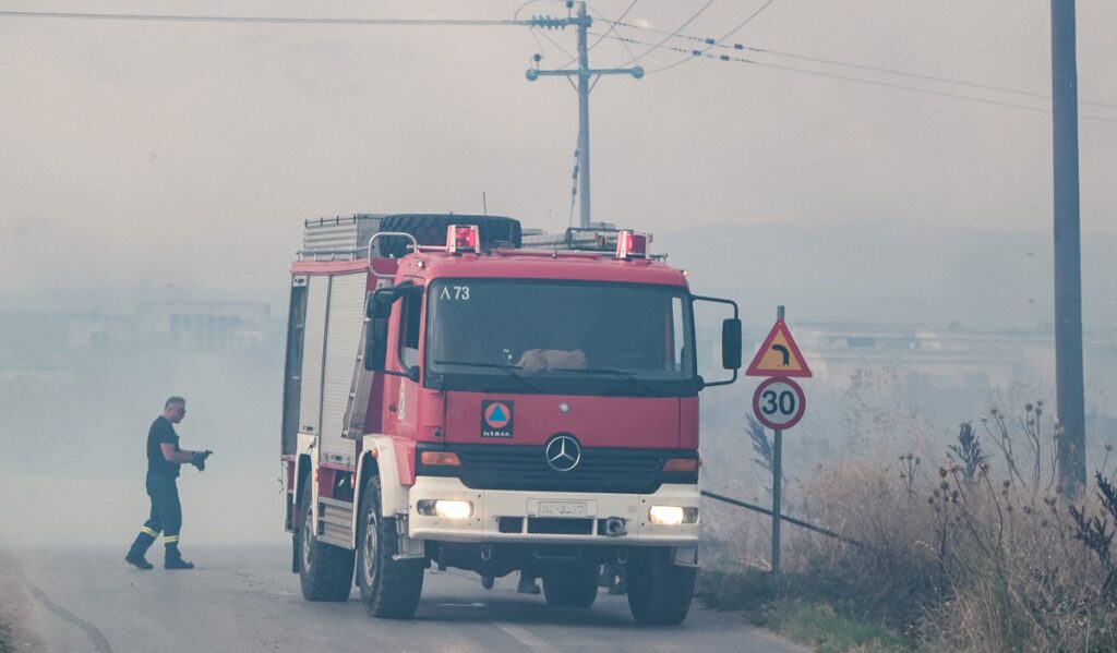 Ακραίος κίνδυνος πυρκαγιάς τη Δευτέρα σε τρεις περιφέρειες