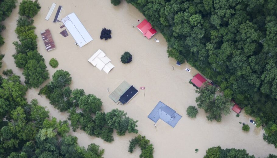 Καταστροφικές πλημμύρες στο Κεντάκι© EPA/SGT JESSICA ELBOUAB / KENTUCKY NATIONAL GUARD / HANDOUT MANDATORY CREDIT HANDOUT EDITORIAL USE ONLY/NO SALES