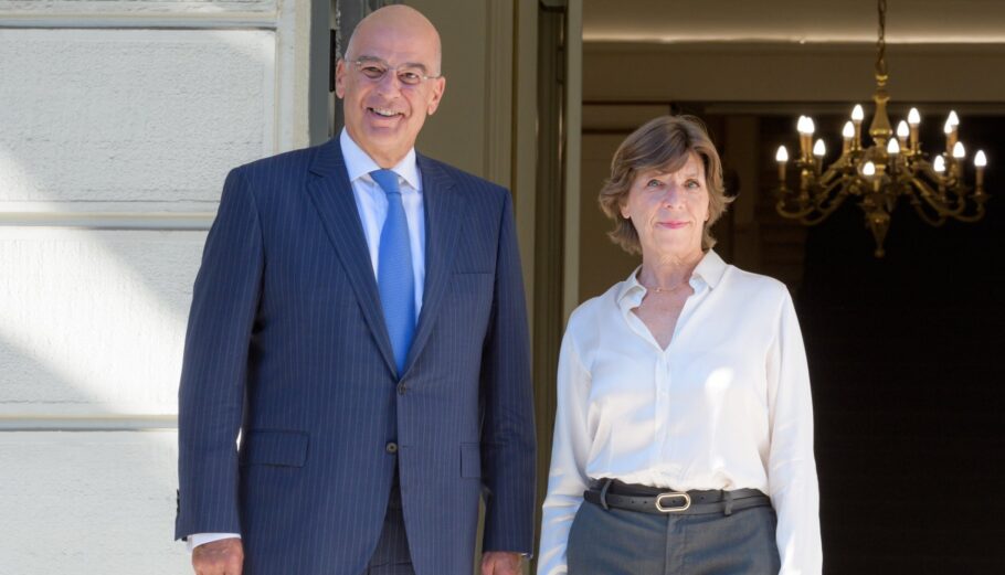 Ο υπουργός Εξωτερικών, Νίκος Δένδιας με τη Γαλλίδα ομόλογό του, Κατρίν Κολονά © twitter