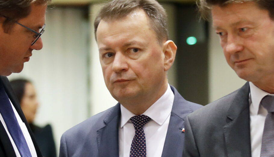 Ο υπουργός Άμυνας της Πολωνίας Μάριους Μπλάζακ © EPA/OLIVIER HOSLET