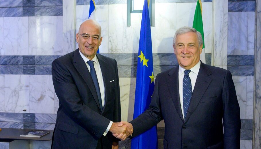 Ο υπουργός εξωτερικών Νίκος Δένδιας συναντήθηκε σήμερα στη Ρώμη με τον Ιταλό ομόλογό του, Αντόνιο Ταγιάνι © twitter.com/NikosDendias/status/