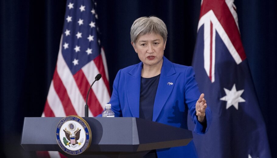 Η υπουργός Εξωτερικών της Αυστραλίας, Πένι Γουόνγκ © EPA/MICHAEL REYNOLDS