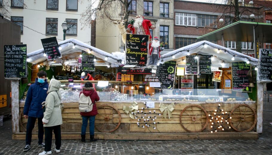 Χριστουγεννιάτικη αγορά στις Βρυξέλλες ©EPA/STEPHANIE LECOCQ