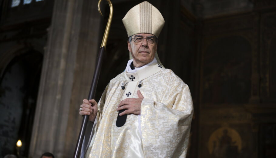 Ο πρώην Αρχιεπίσκοπος Παρισιού, Μισέλ Οπετί © EPA/JULIEN DE ROSA