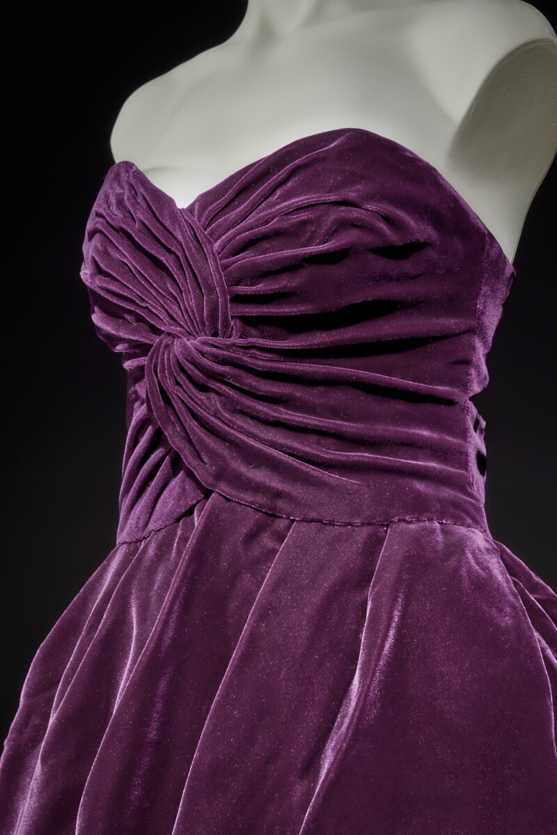 Φόρεμα της πριγκίπισσας Νταϊάνα, δημιουργία του Βίκτορ Έντελσταϊν, θα πωληθεί σε δημοπρασία του Sotheby's © Sotheby's