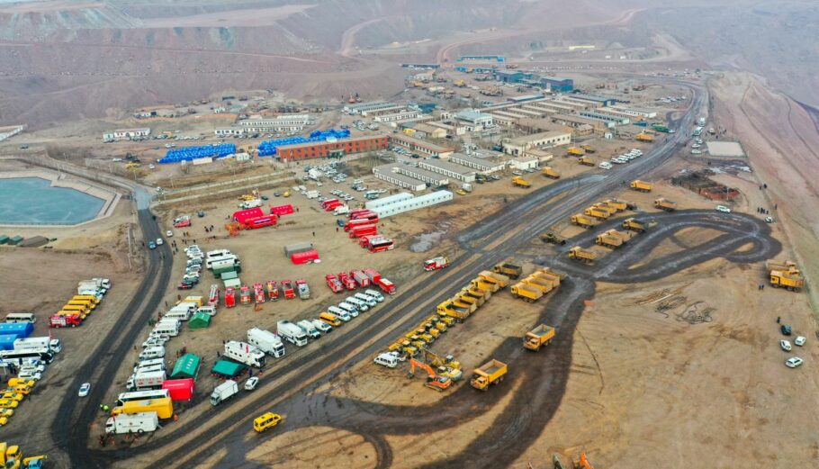 Aνθρακωρυχείο που κατέρρευσε στην περιοχή της Εσωτερικής Μογγολίας της Κίνας @ EPA/XINHUA/LIAN ZHEN CHINA OUT