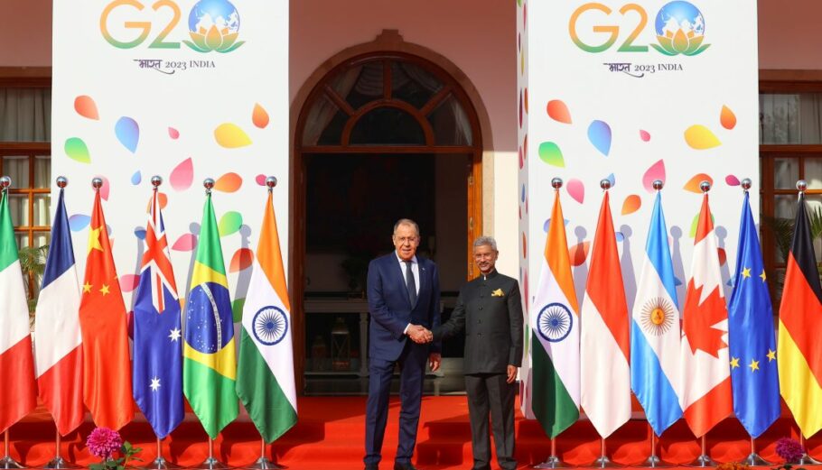 Ο υπουργός Εξωτερικών της Ινδίας Σ. Τζαϊσανκάρ υποδέχθηκε τον Σεργκέι Λαβρόφ στη σύνοδο των G20 @ EPA/RUSSIAN FOREIGN MINISTRY PRESS SERVICE