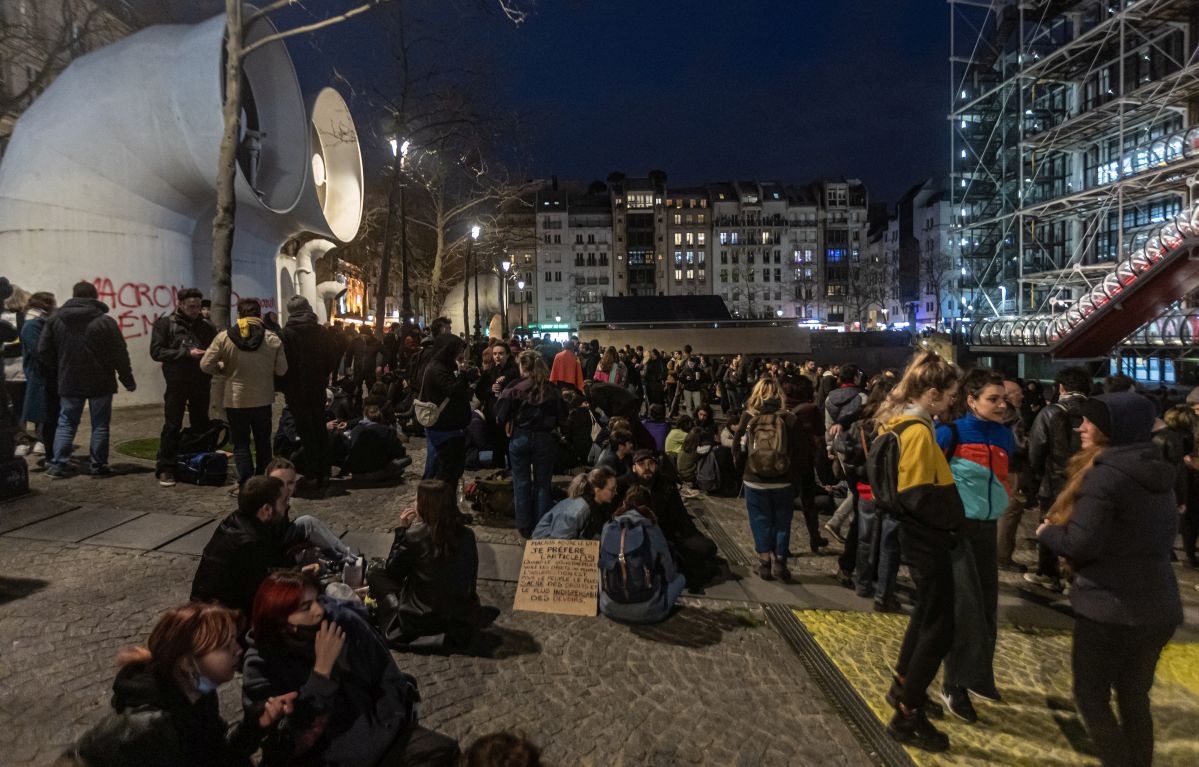 Διαδηλώσεις στη Γαλλία / Αστυνομία © EPA/CHRISTOPHE PETIT TESSON