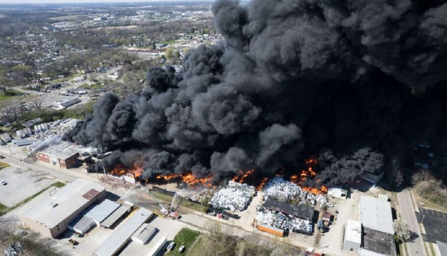 Πυρκαγιά σε εργοστάσιο στις ΗΠΑ