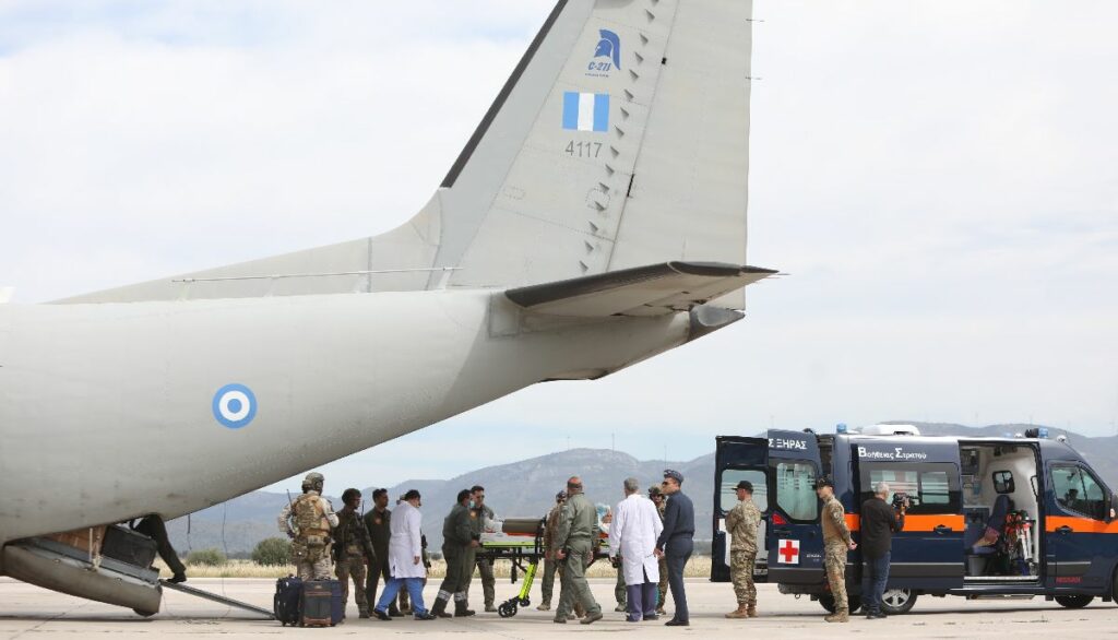 ΥΠΕΞ: Απεγκλωβίστηκαν ακόμα 13 άτομα από το Σουδάν