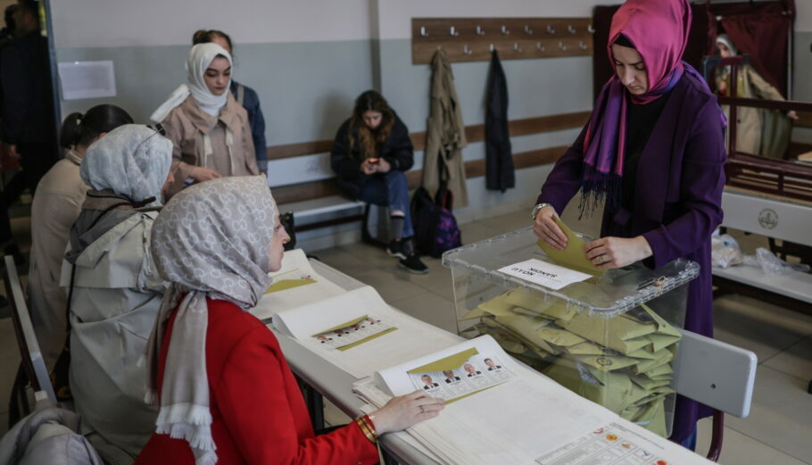 Εκλογές στην Τουρκία © EPA/ERDEM SAHIN