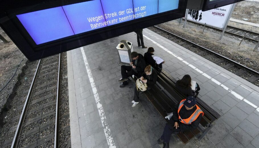 Απεργία σιδηροδρομικών στη Γερμανία © EPA/TOBIAS HASE