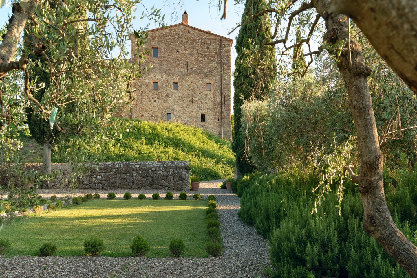 Castello Di Vicarello © https://www.castellodivicarello.com/gallery/#lg=1&slide=29