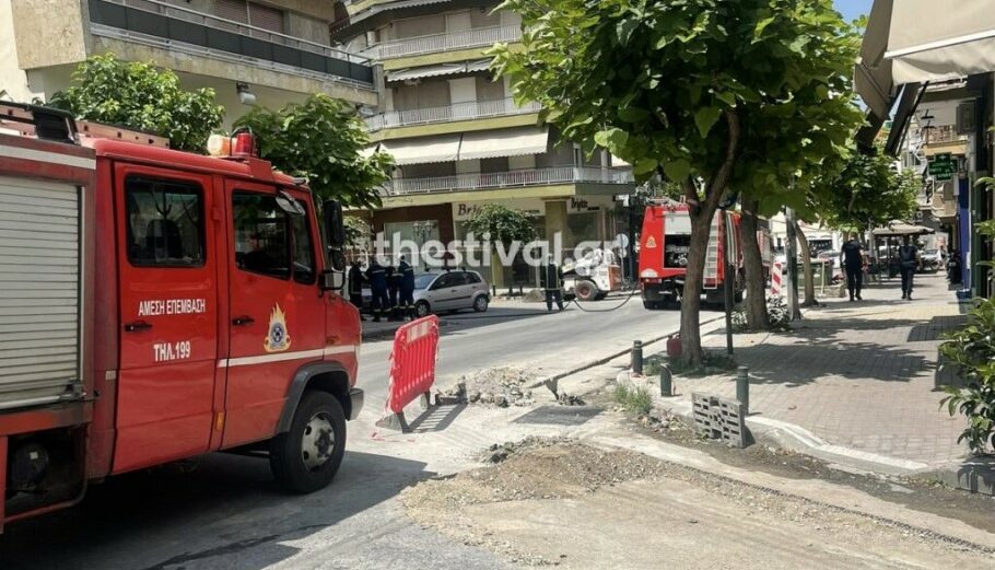 Πυροσβεστικό στη Θεσσαλονίκη για τη βλάβη σε αγωγό φυσικού αερίου © thestival