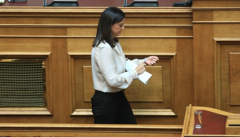 Η Νίκη Κεραμέως στη Βουλή © EUROKINISSI/ΓΙΑΝΝΗΣ ΠΑΝΑΓΟΠΟΥΛΟΣ
