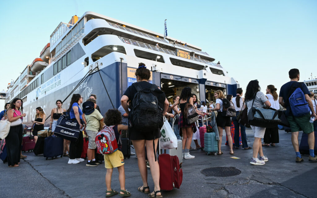 Xωρίς προβλήματα η ακτοπλοϊκή κίνηση στα λιμάνια