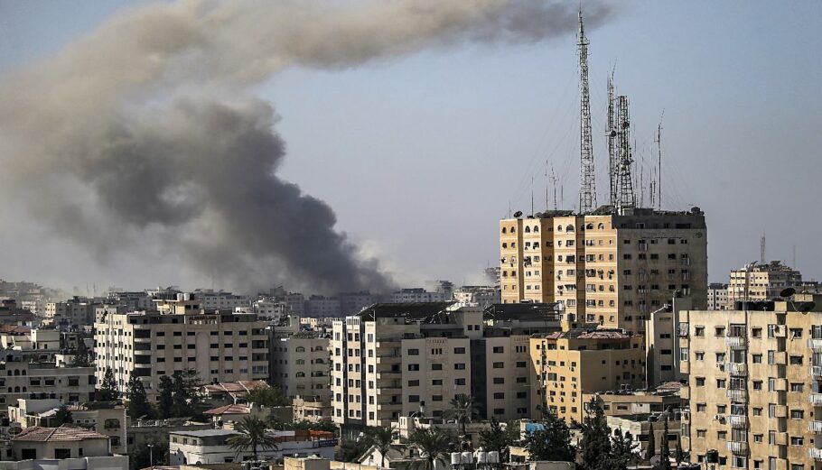 Iσραηλινές αεροπορικές επιδρομές στη Γάζα © EPA/MOHAMMED SABER
