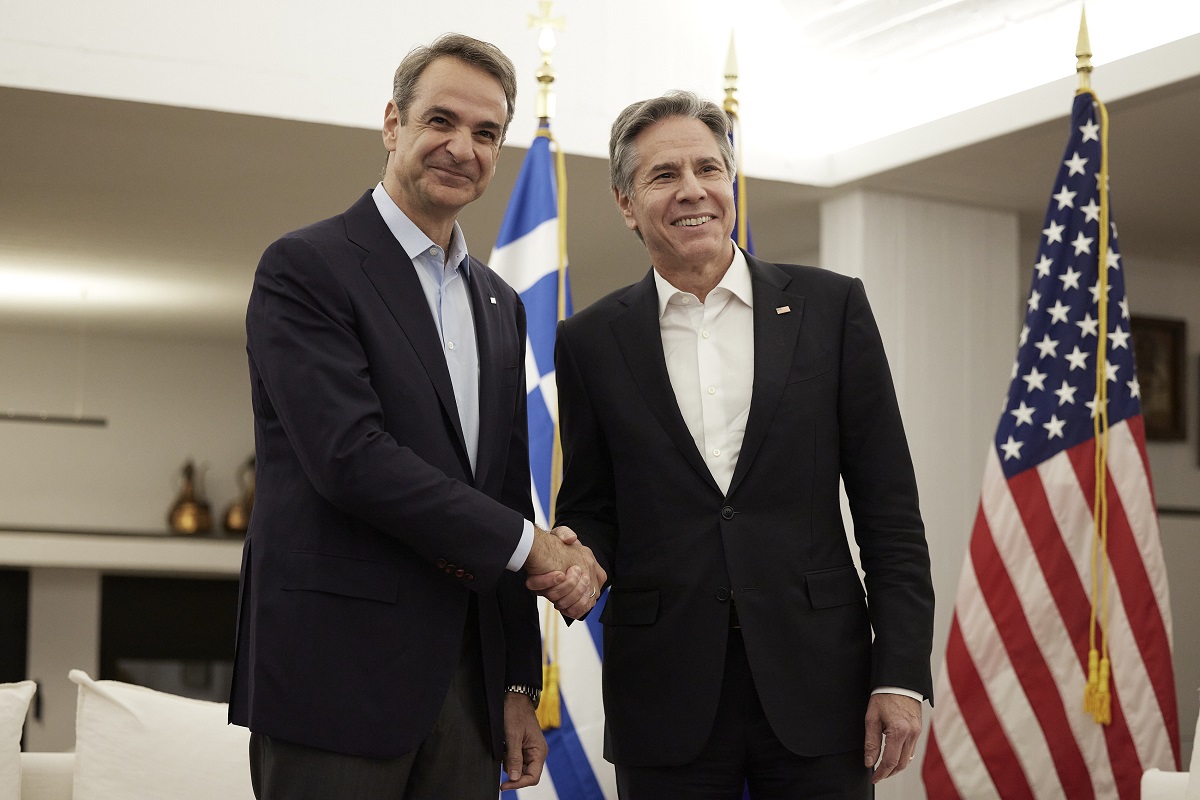 O υπουργός Εξωτερικών των ΗΠΑ, Άντονι Μπλίνκεν, με τον Έλληνα πρωθυπουργό, Κυριάκο Μητσοτάκη © ΔΤ