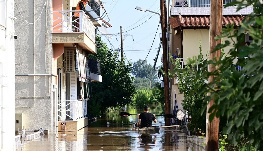 Πλημμύρες στη Λάρισα μετά την υπερχείλιση του Πηνειού λόγω της κακοκαιρίας Daniel © EUROKINISSI