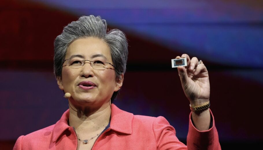 Η διευθύνουσα σύμβουλος της AMD Lisa Su παρουσίασε μια CPU © EPA/RITCHIE B. TONGO