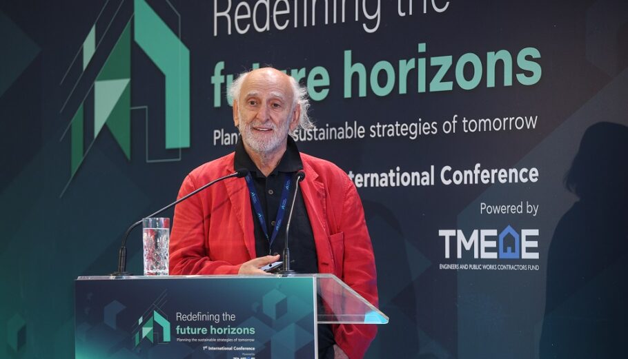 Ο καθηγητής της Διεθνούς Ακαδημίας Αρχιτεκτονικής, Antonio Riverso στο Διεθνές Συνέδριο του ΤΜΕΔΕ © ΤΜΕΔΕ