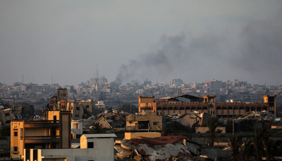 Βομβαρδισμοί στη Λωρίδα της Γάζας © EPA/MOHAMMED SABER
