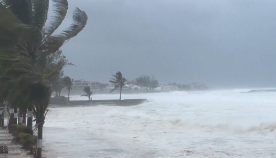 Τυφώνας Μπέριλ © Youtube/Printscreen