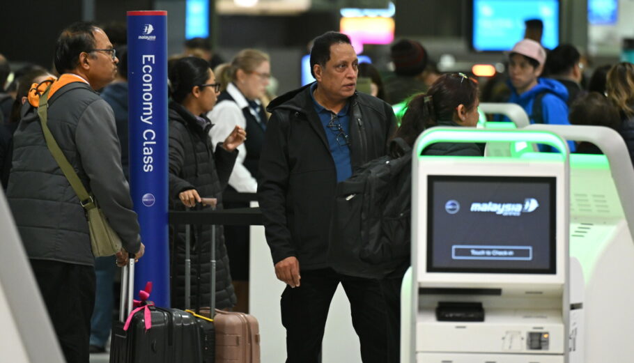 Χάος στα αεροδρόμιο από τα προβλήματα της Microsoft © EPA/JAMES ROSS AUSTRALIA AND NEW ZEALAND OUT