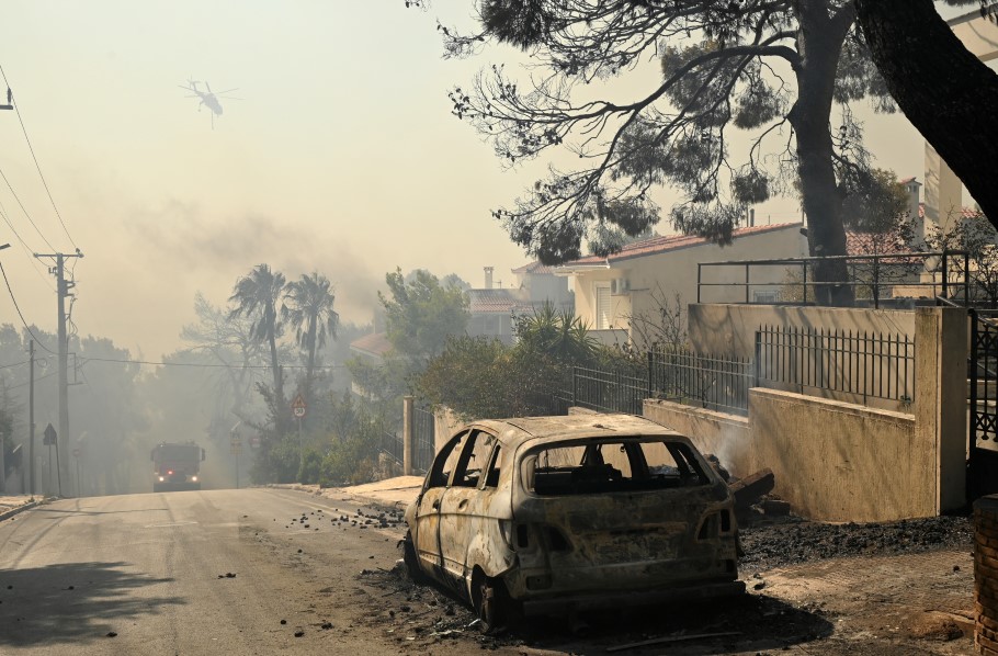 Καμένο σπίτι από τη φωτιά στην Πεντέλη © INTIME/ΝΙΚΟΣ ΧΑΛΚΙΟΠΟΥΛΟΣ