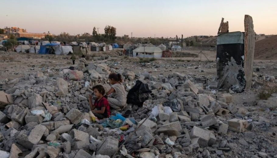 Μετά από επίθεση στη Γάζα © EPA/HAITHAM IMAD